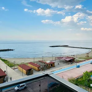 Queen Palace فندق